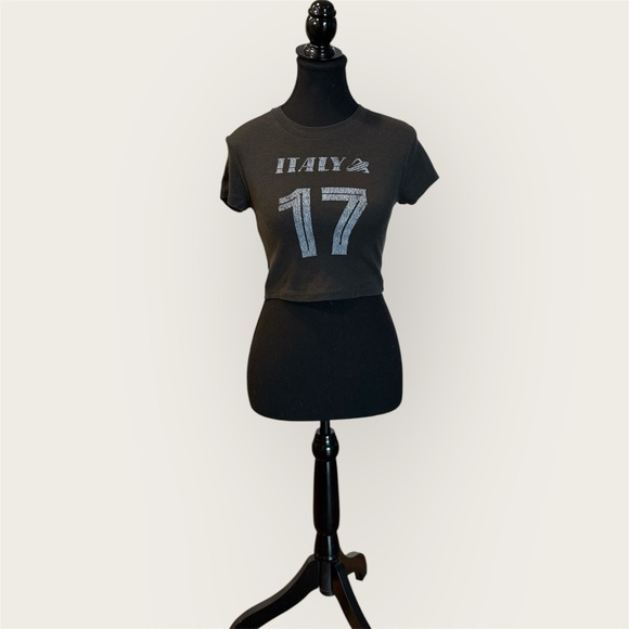 Forever 21 Tops - Forever 21 Black Italy 17 Womens Tee